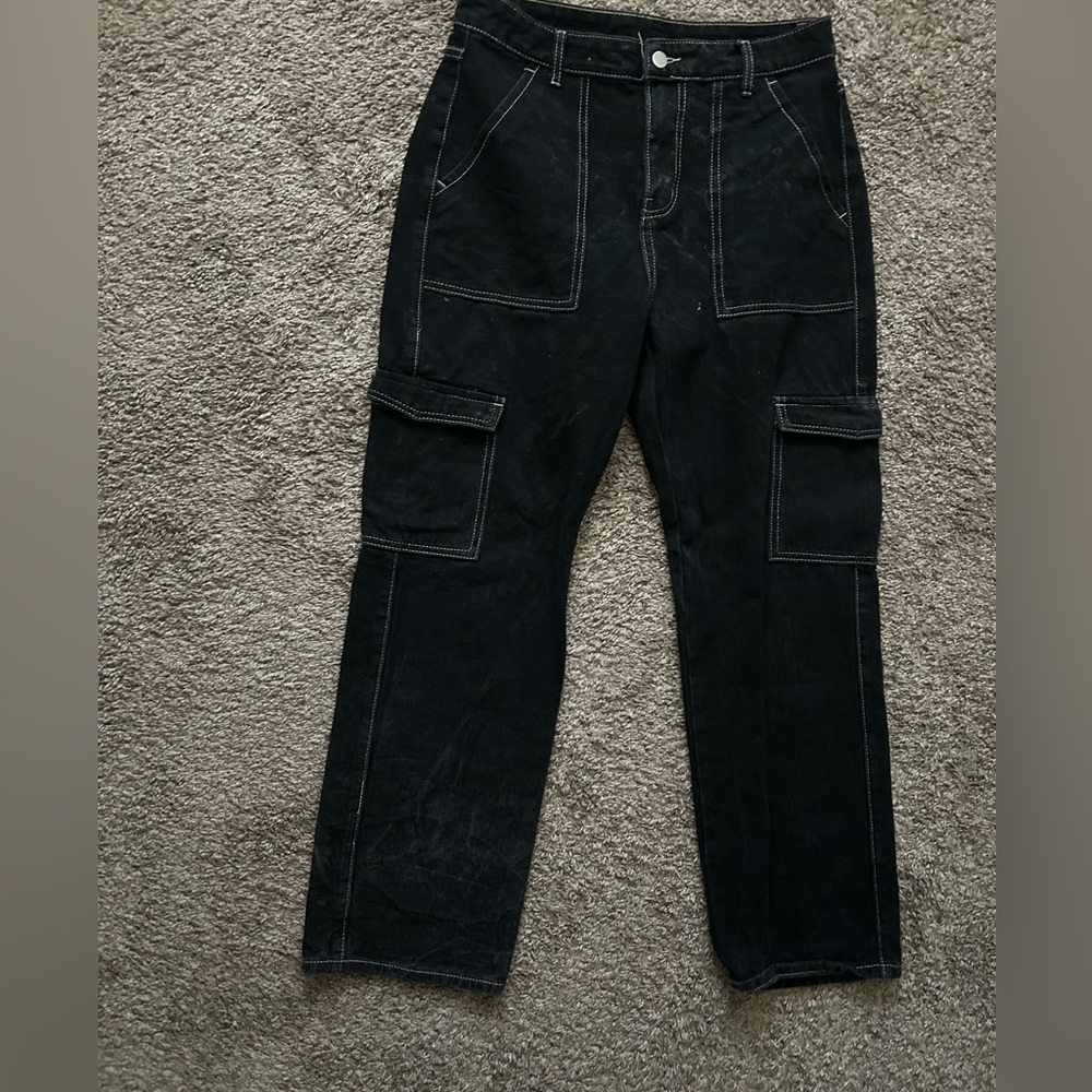 Black baggy cargo jeans